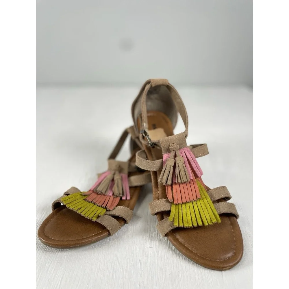 Minnetonka Womens Sz 8 Fringe Colorful Leather Sandals Moccasins Gladiator 71609
